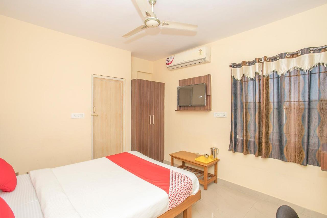 Oyo 10291 Sri Venkatadri Residency Hotel Бангалор Екстериор снимка
