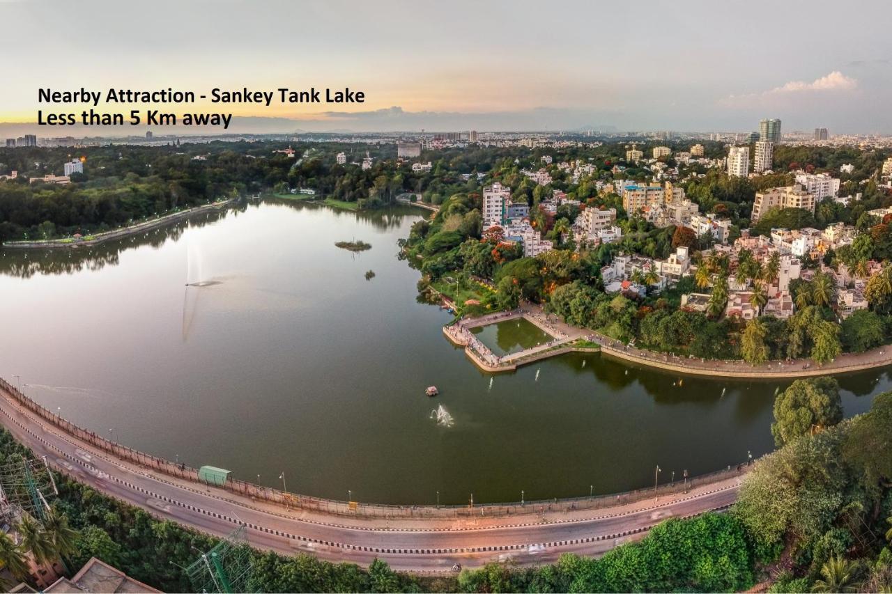 Oyo 10291 Sri Venkatadri Residency Hotel Бангалор Екстериор снимка